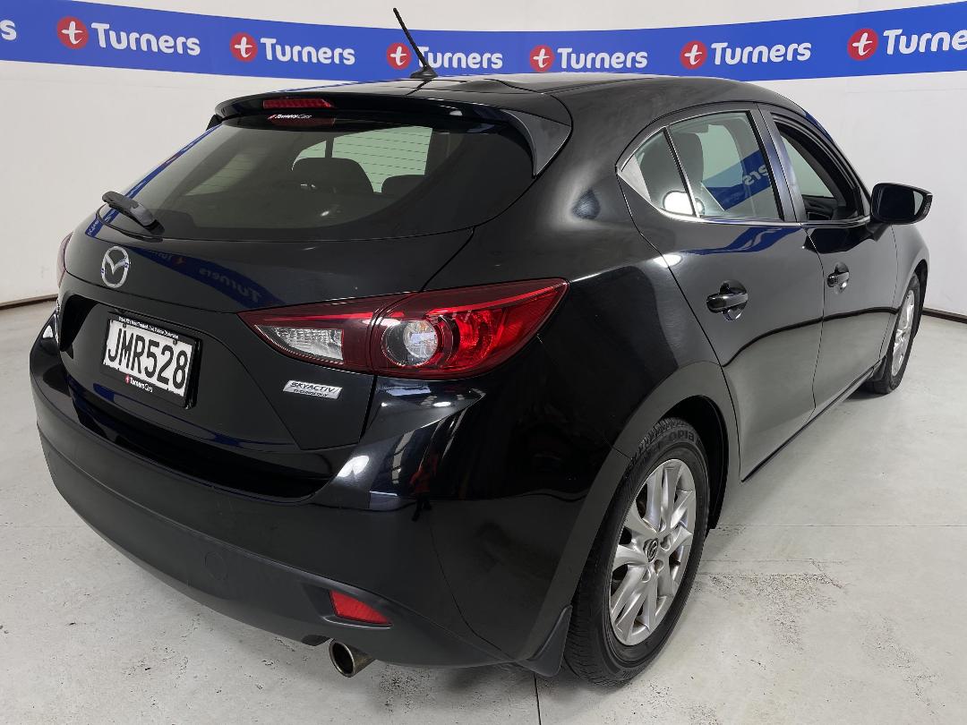 Photo '7' of Mazda Mazda3 Photo '7' of Mazda Mazda3