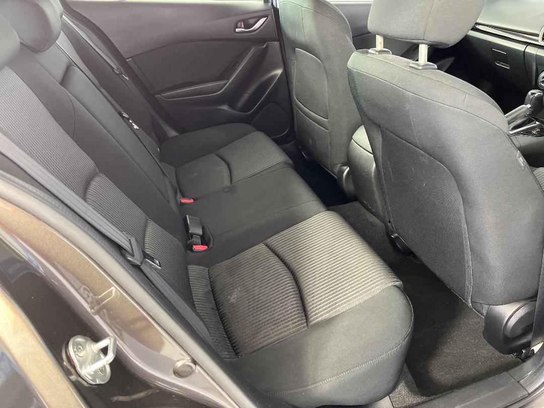 Photo '20' of Mazda Mazda3