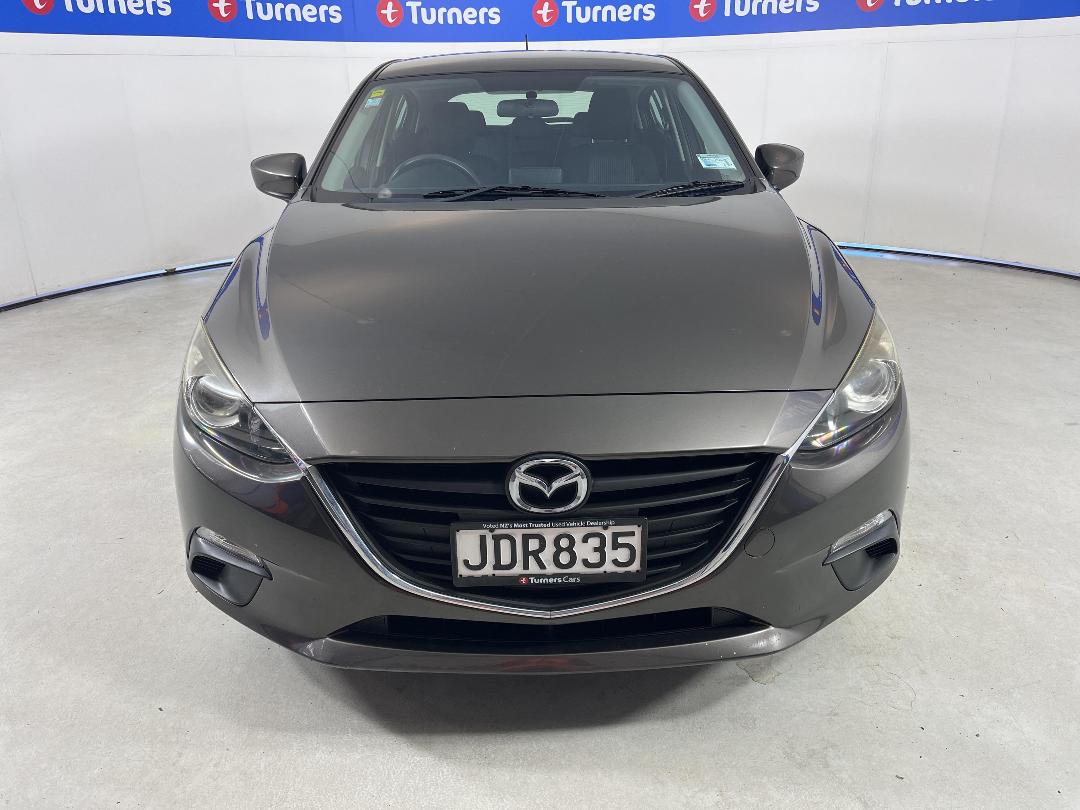 Photo '2' of Mazda Mazda3