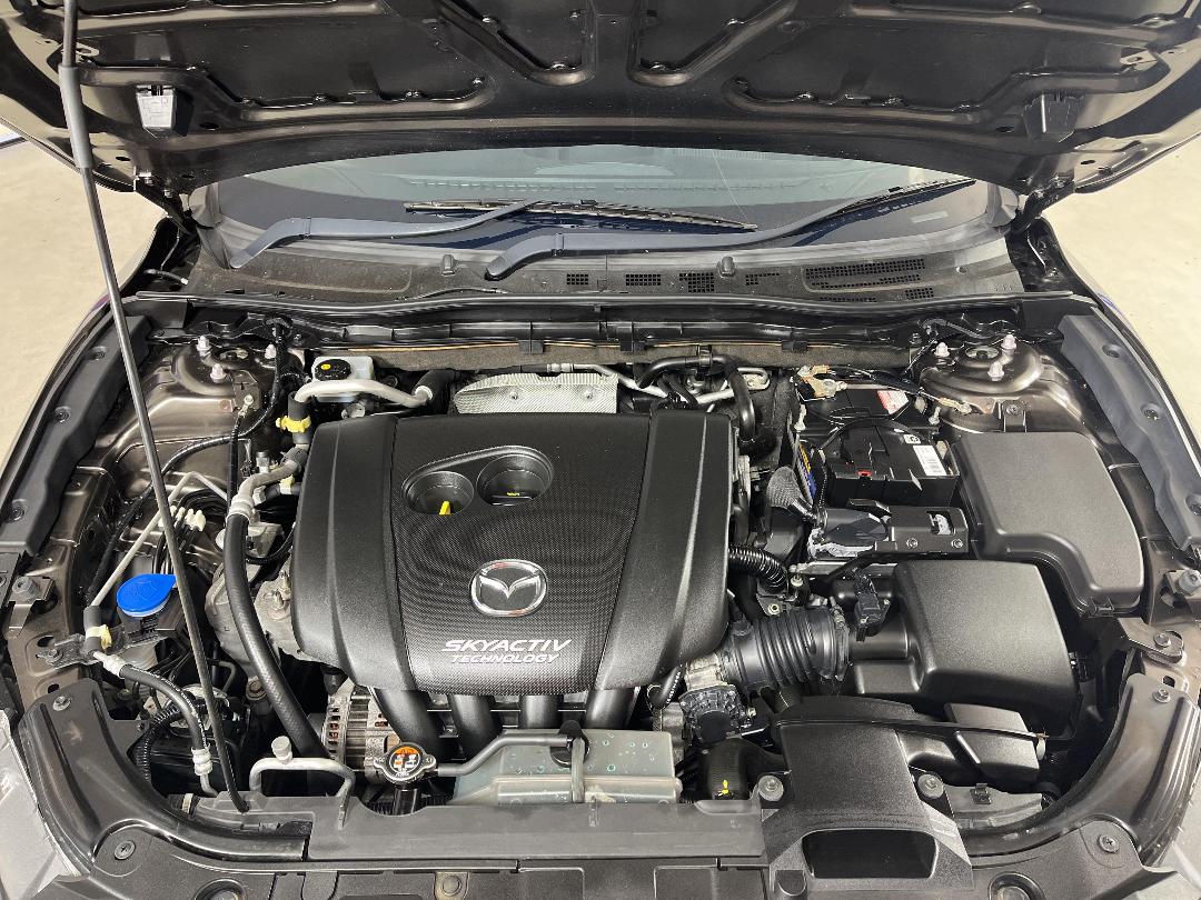 Photo '13' of Mazda Mazda3