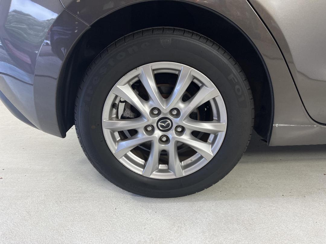 Photo '12' of Mazda Mazda3