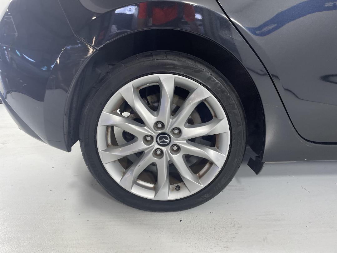 Photo '12' of Mazda Mazda3 Photo '12' of Mazda Mazda3