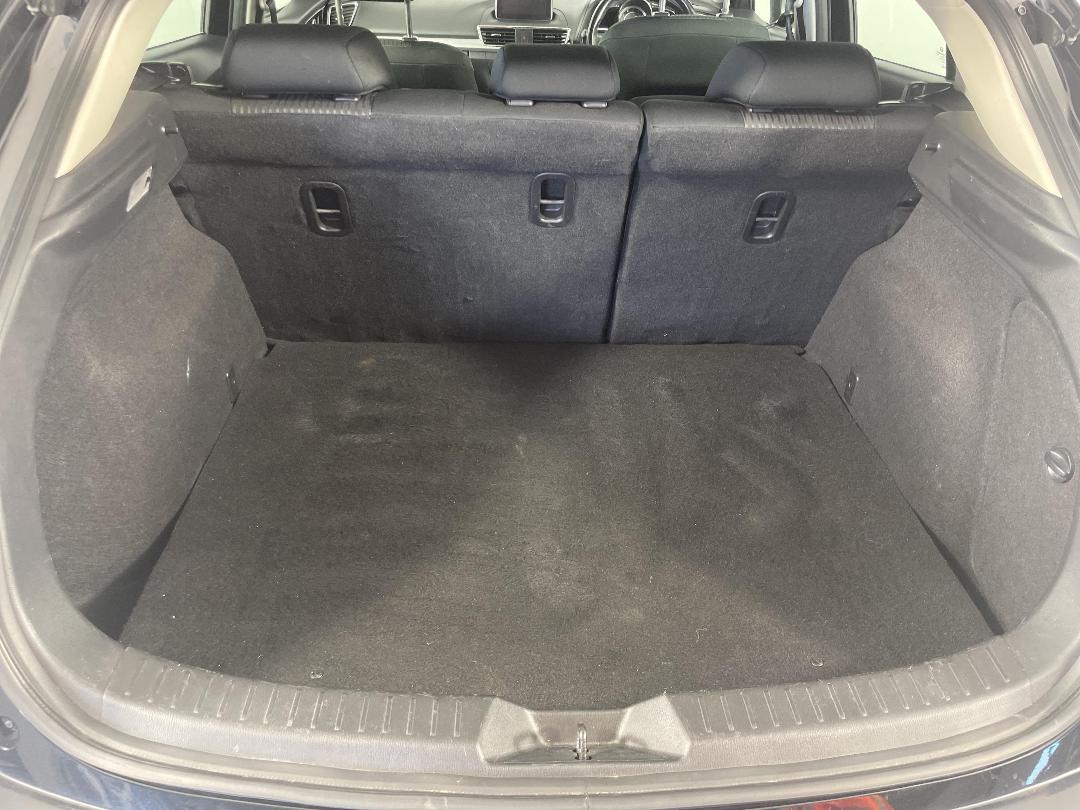 Photo '14' of Mazda Mazda3 Photo '14' of Mazda Mazda3