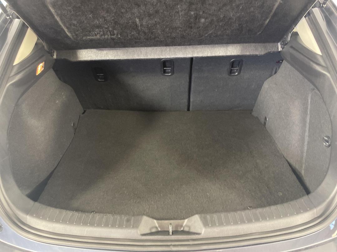 Photo '14' of Mazda Mazda3