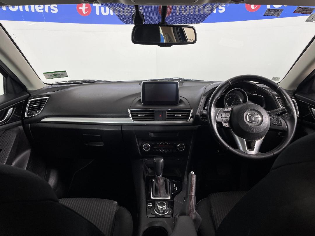 Photo '17' of Mazda Mazda3 Photo '17' of Mazda Mazda3