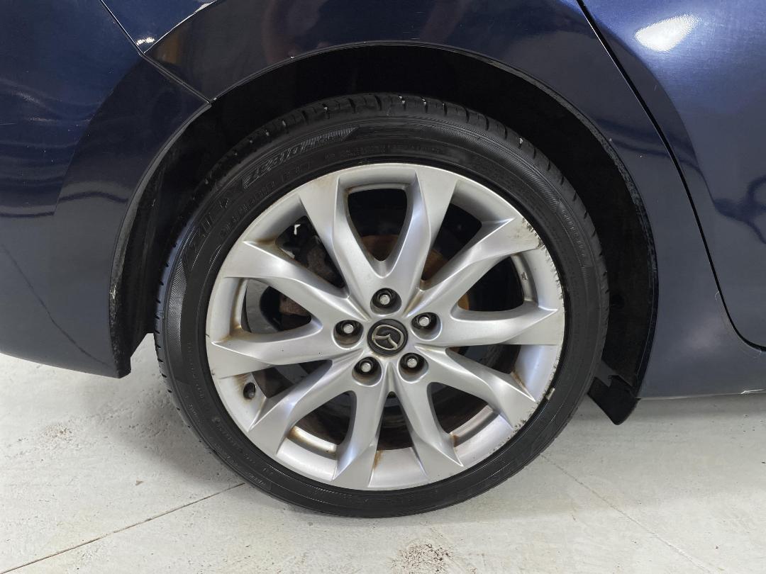 Photo '12' of Mazda Mazda3