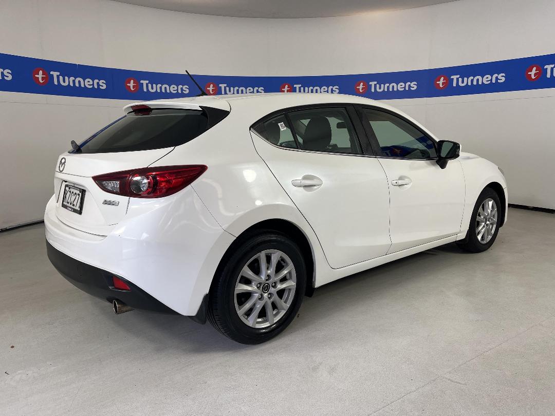 Photo '7' of Mazda Mazda3