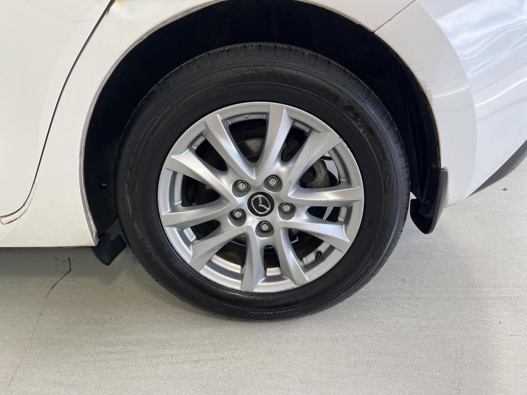 Photo '11' of Mazda Mazda3