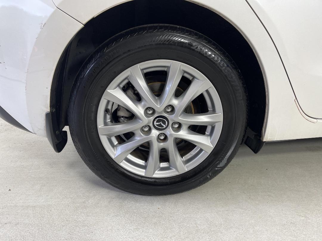 Photo '12' of Mazda Mazda3 Photo '12' of Mazda Mazda3