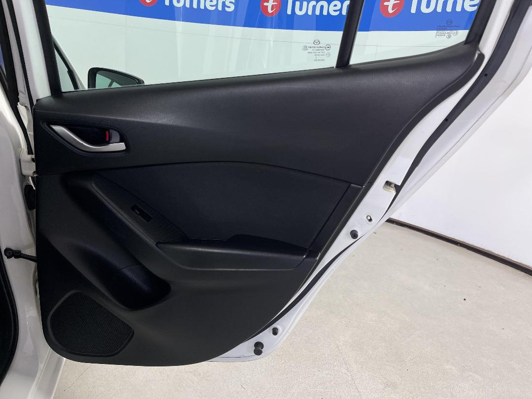 Photo '19' of Mazda Mazda3 Photo '19' of Mazda Mazda3