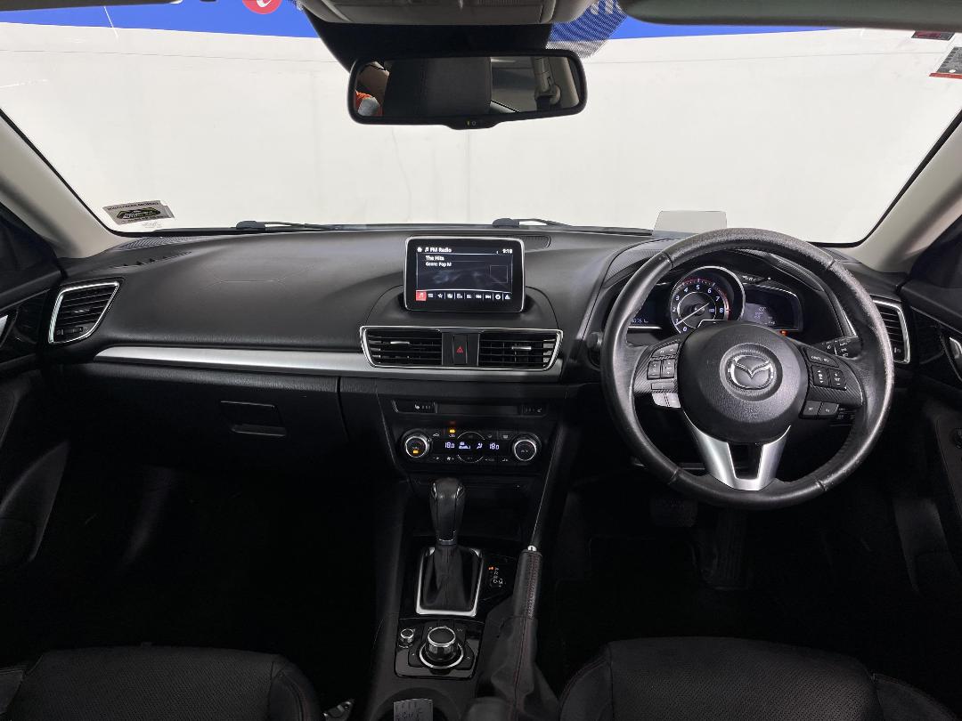 Photo '17' of Mazda Mazda3 Photo '17' of Mazda Mazda3