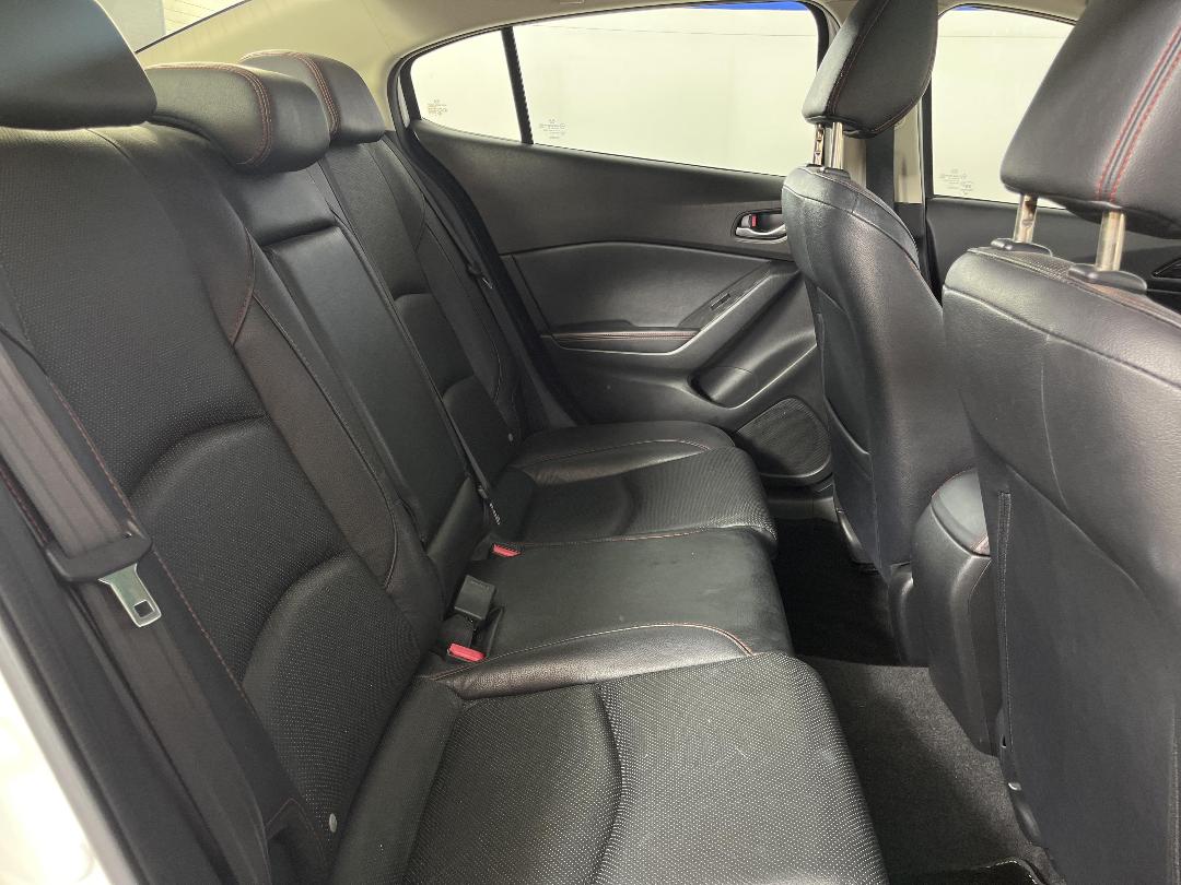 Photo '20' of Mazda Mazda3 Photo '20' of Mazda Mazda3