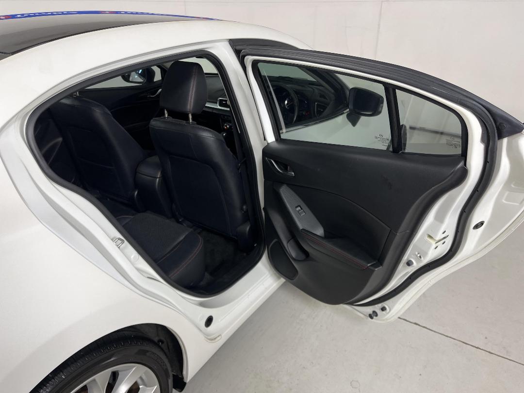 Photo '19' of Mazda Mazda3 Photo '19' of Mazda Mazda3