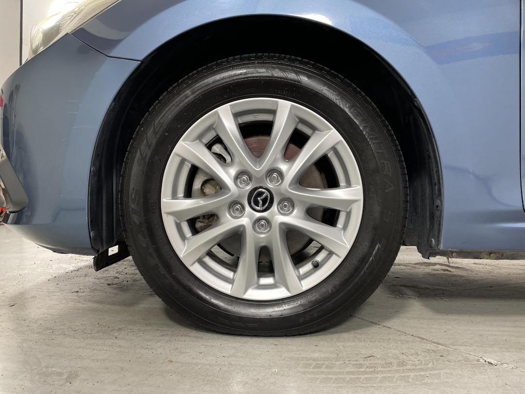 Photo '10' of Mazda Mazda3 Photo '10' of Mazda Mazda3