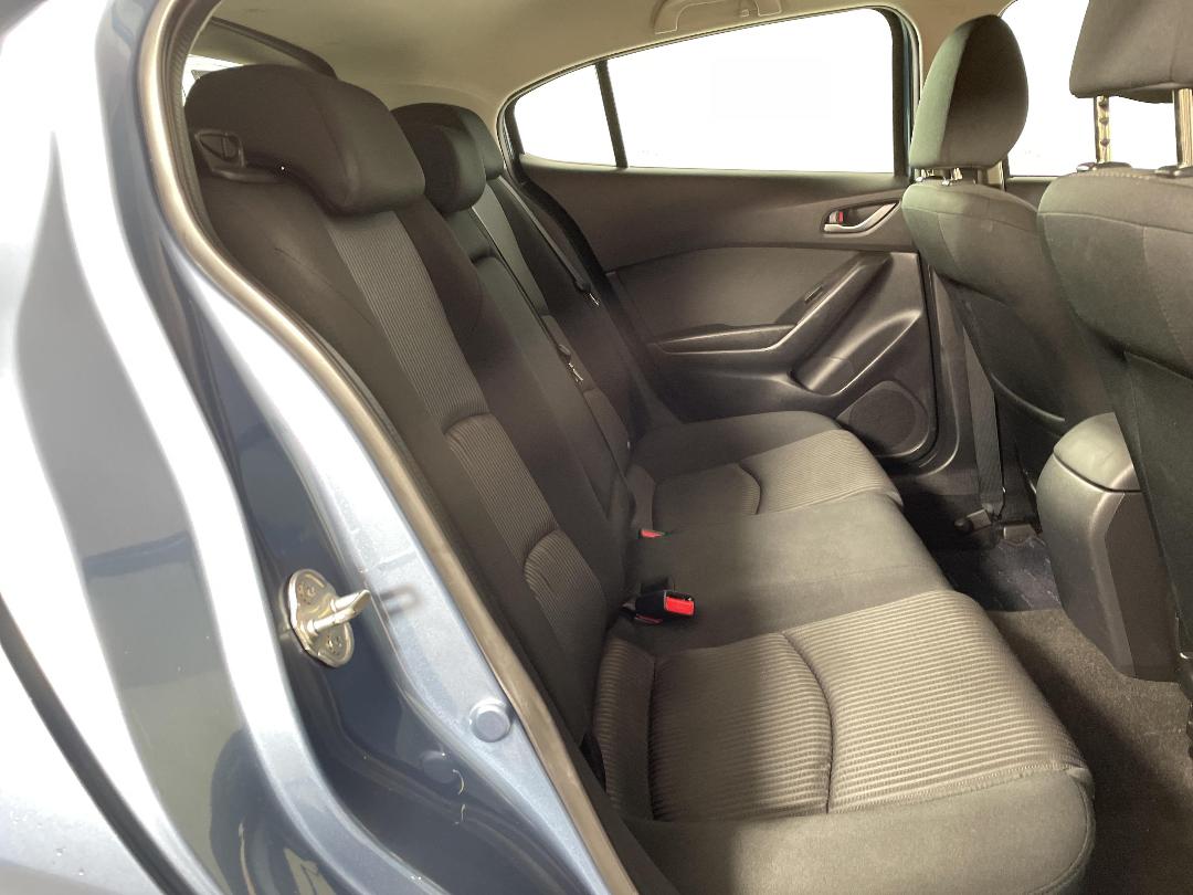 Photo '20' of Mazda Mazda3 Photo '20' of Mazda Mazda3