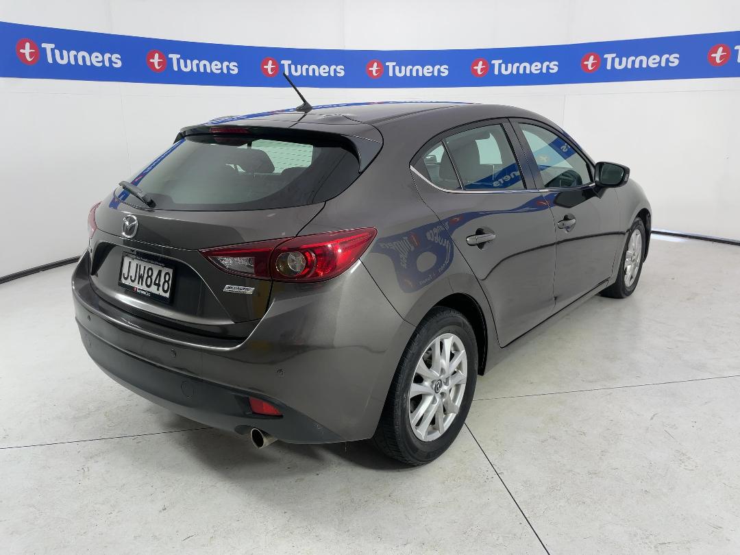 Photo '7' of Mazda Mazda3 Photo '7' of Mazda Mazda3