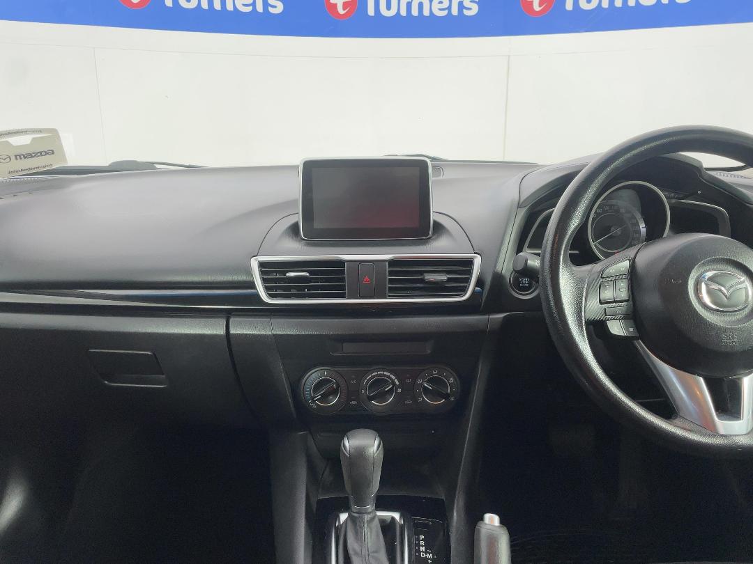 Photo '17' of Mazda Mazda3 Photo '17' of Mazda Mazda3