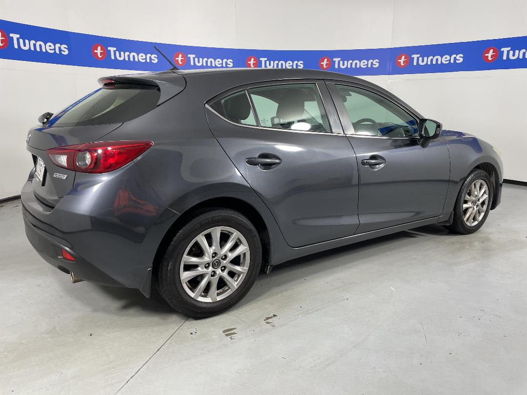 Photo '7' of Mazda Mazda3