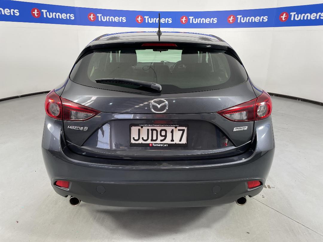 Photo '6' of Mazda Mazda3