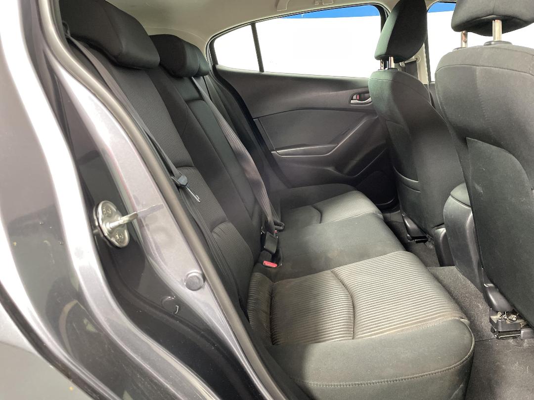 Photo '20' of Mazda Mazda3