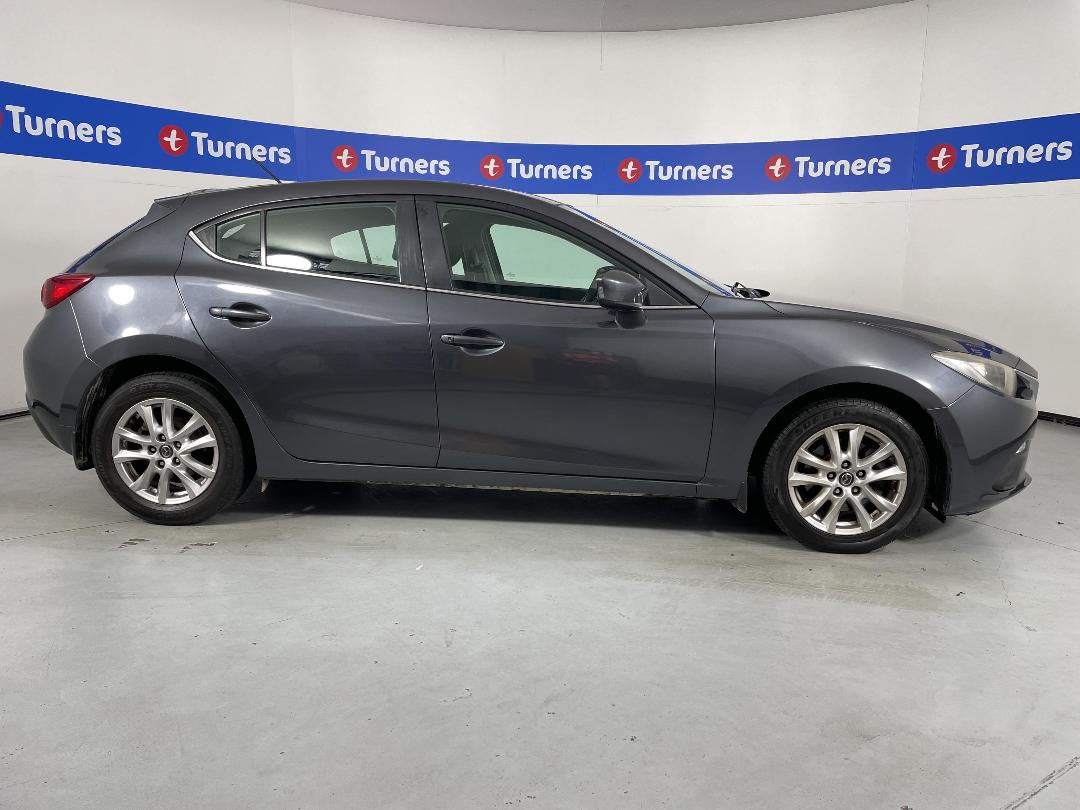 Photo '23' of Mazda Mazda3