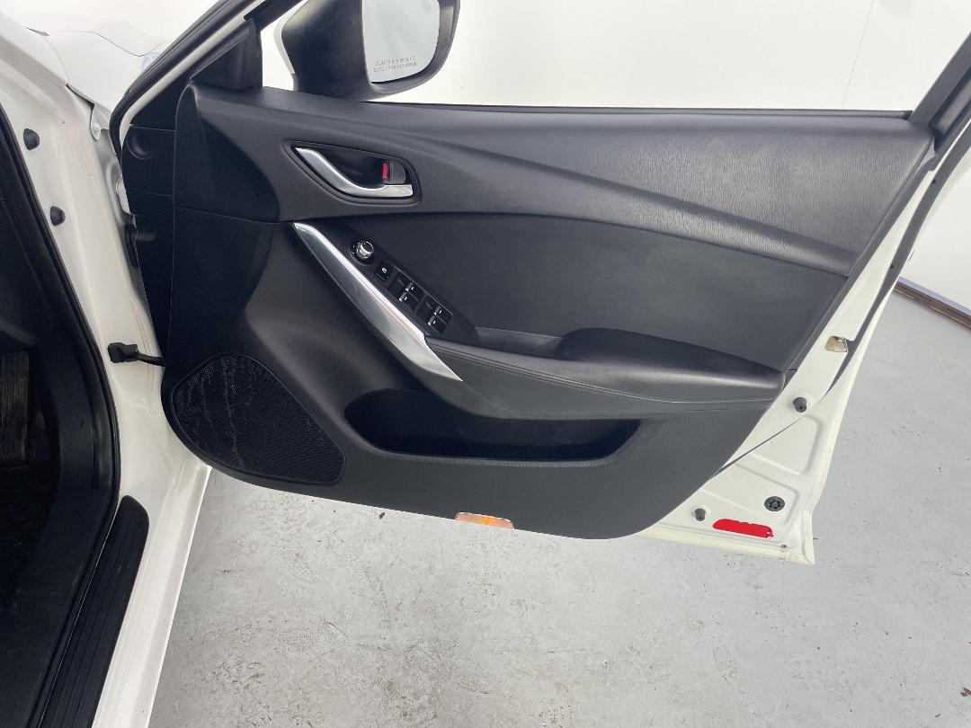 Photo '15' of Mazda Mazda6