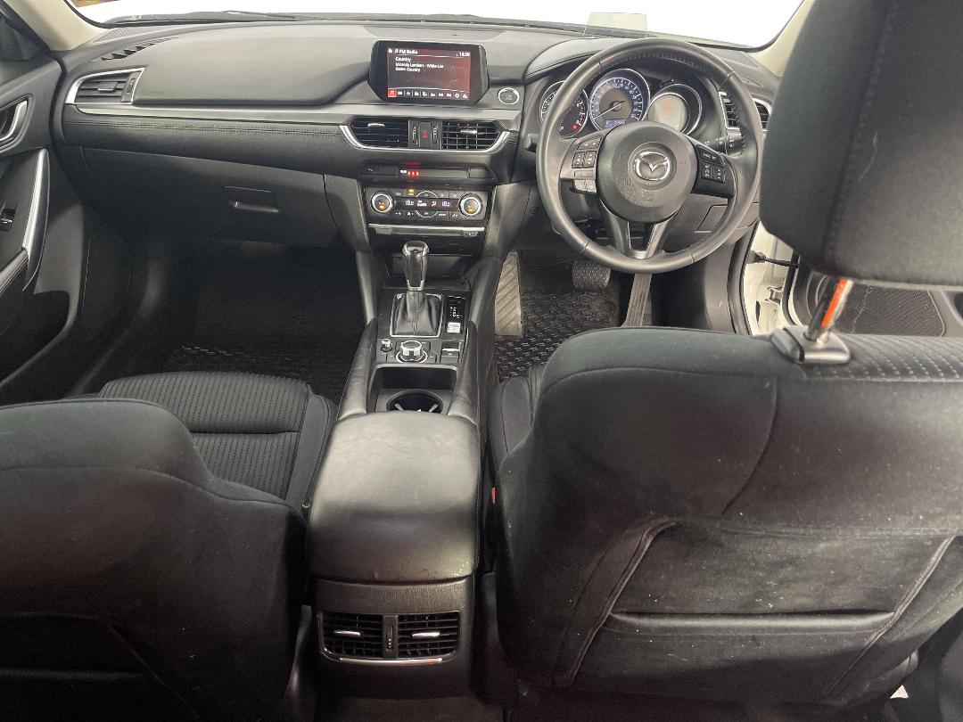 Photo '18' of Mazda Mazda6