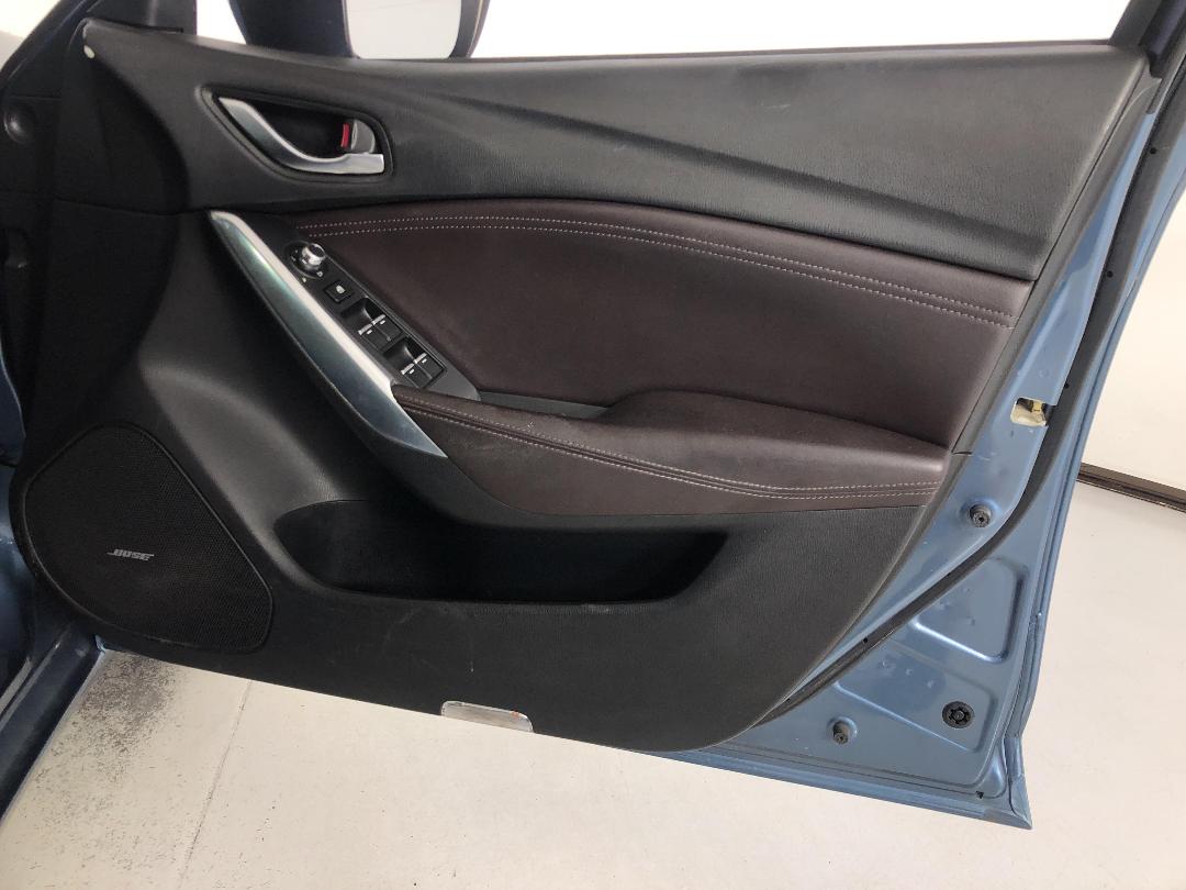 Photo '15' of Mazda Mazda6 Photo '15' of Mazda Mazda6