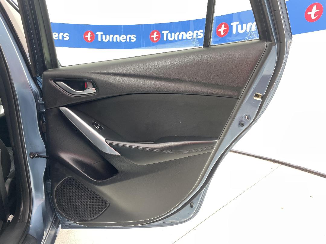 Photo '19' of Mazda Mazda6