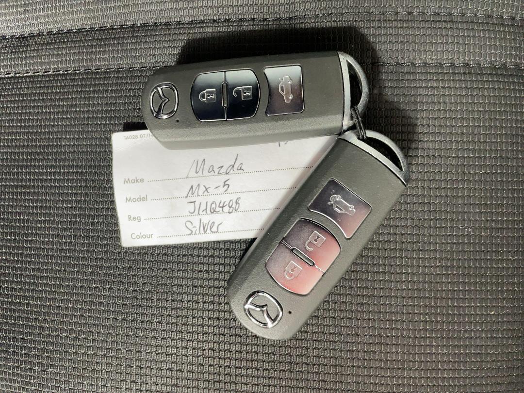 Photo '20' of Mazda MX-5