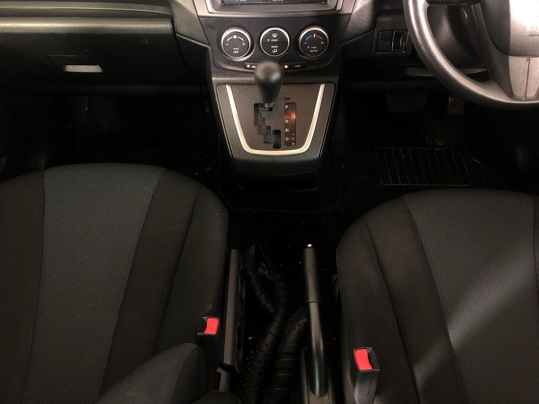 Photo '18' of Mazda Premacy