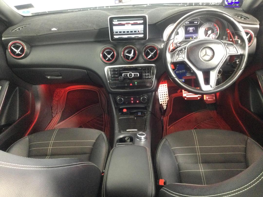 Photo '17' of Mercedes-Benz A180 Photo '17' of Mercedes-Benz A180