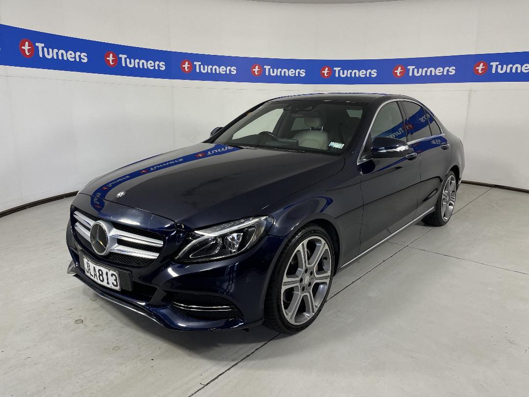 Photo '4' of Mercedes-Benz C-Class