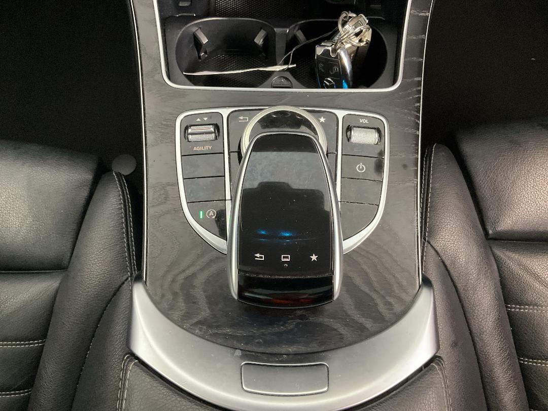 Photo '18' of Mercedes-Benz C-Class Photo '18' of Mercedes-Benz C-Class