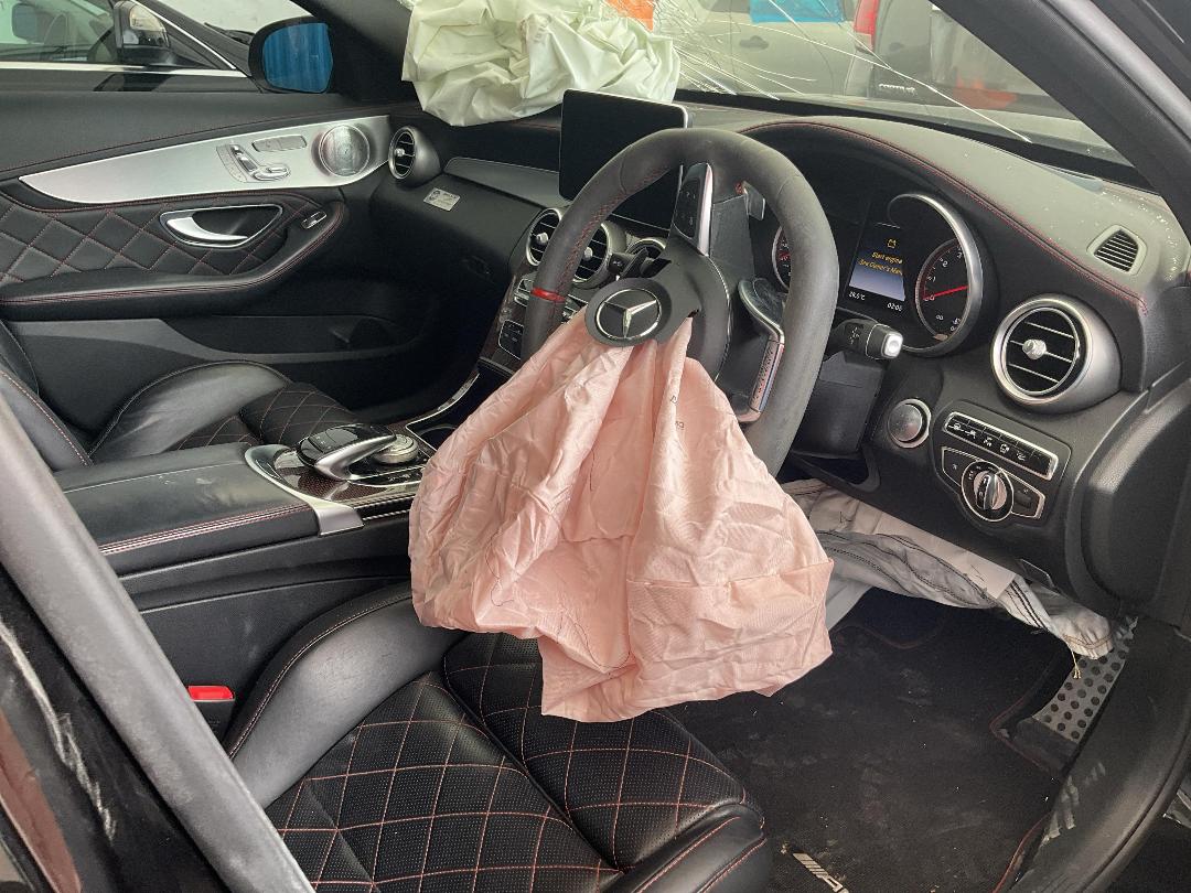 Photo '8' of Mercedes-Benz C-Class C 63 S