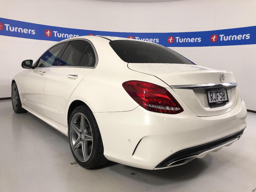 Photo '5' of Mercedes-Benz C200 Photo '5' of Mercedes-Benz C200