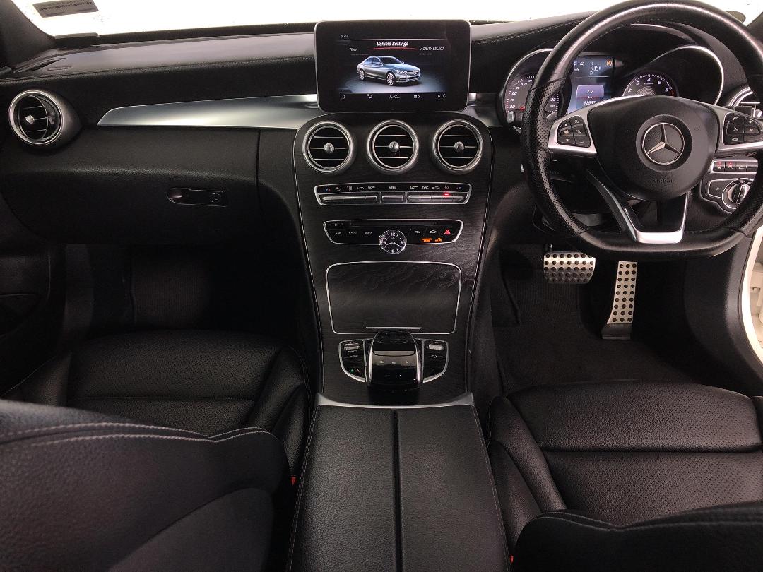 Photo '17' of Mercedes-Benz C200 Photo '17' of Mercedes-Benz C200