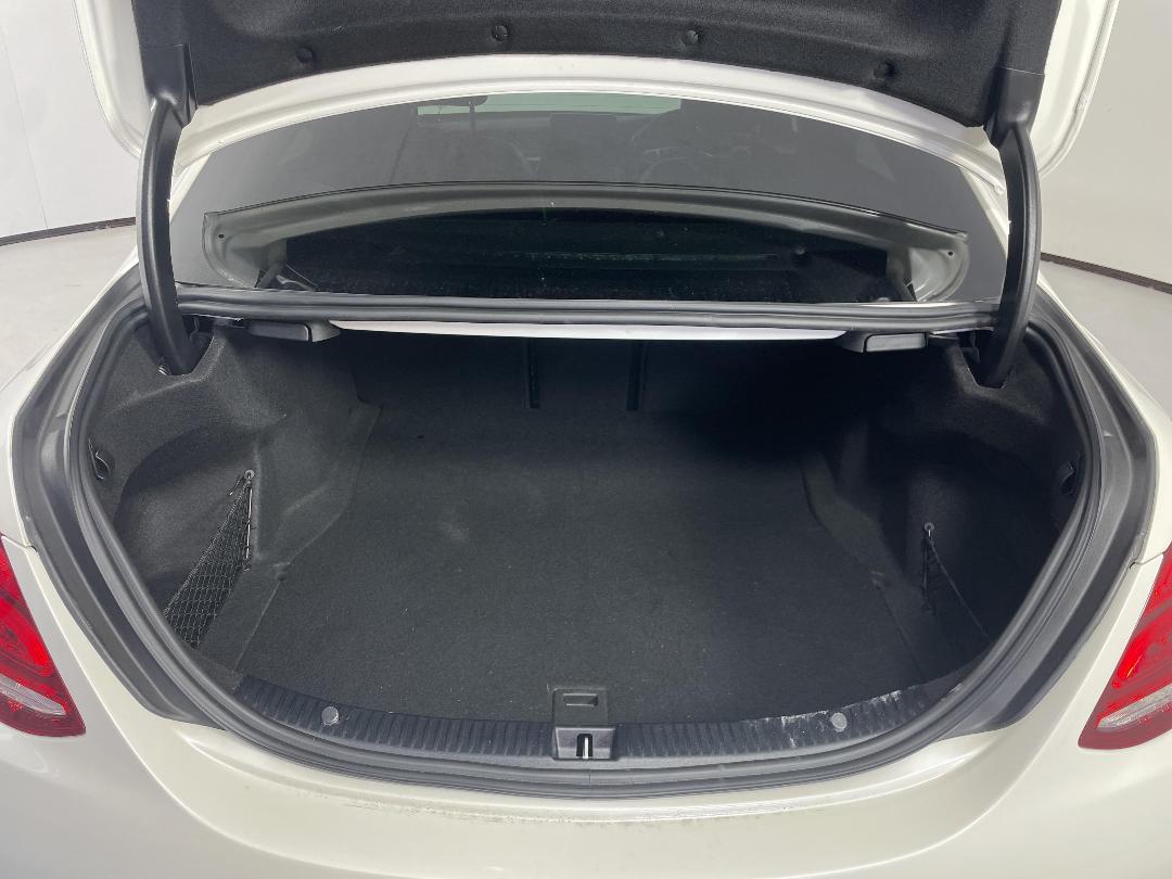 Photo '15' of Mercedes-Benz C200