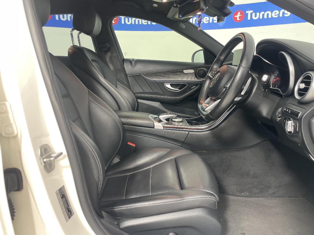 Photo '17' of Mercedes-Benz C200