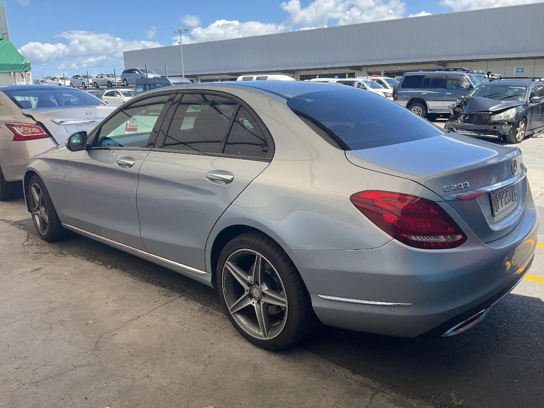 Photo '10' of Mercedes-Benz C200 Photo '10' of Mercedes-Benz C200