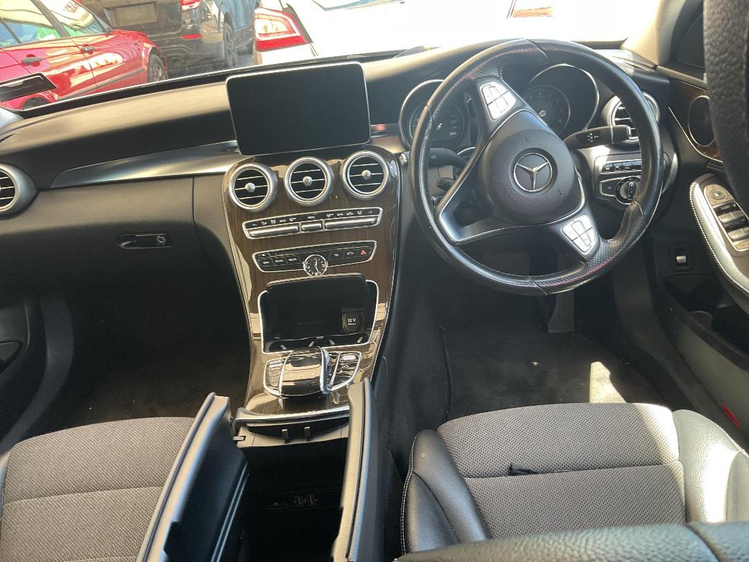 Photo '16' of Mercedes-Benz C200 Photo '16' of Mercedes-Benz C200