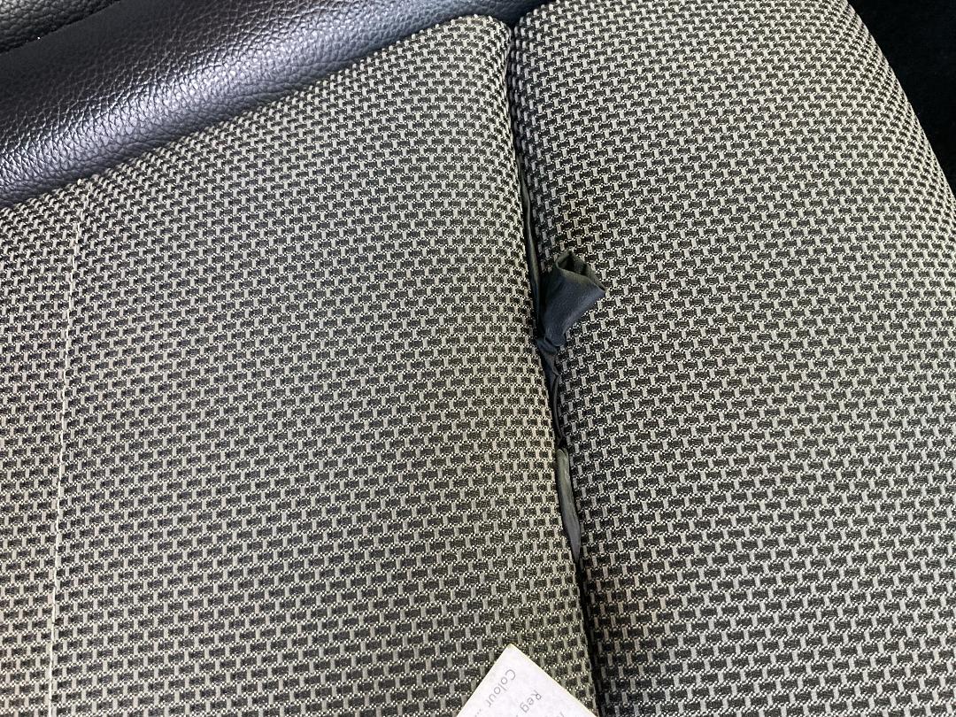 Photo '21' of Mercedes-Benz C200 Photo '21' of Mercedes-Benz C200