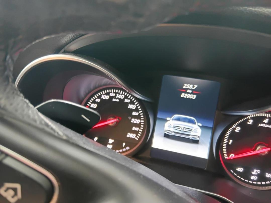 Photo '10' of Mercedes-Benz C200 Photo '10' of Mercedes-Benz C200