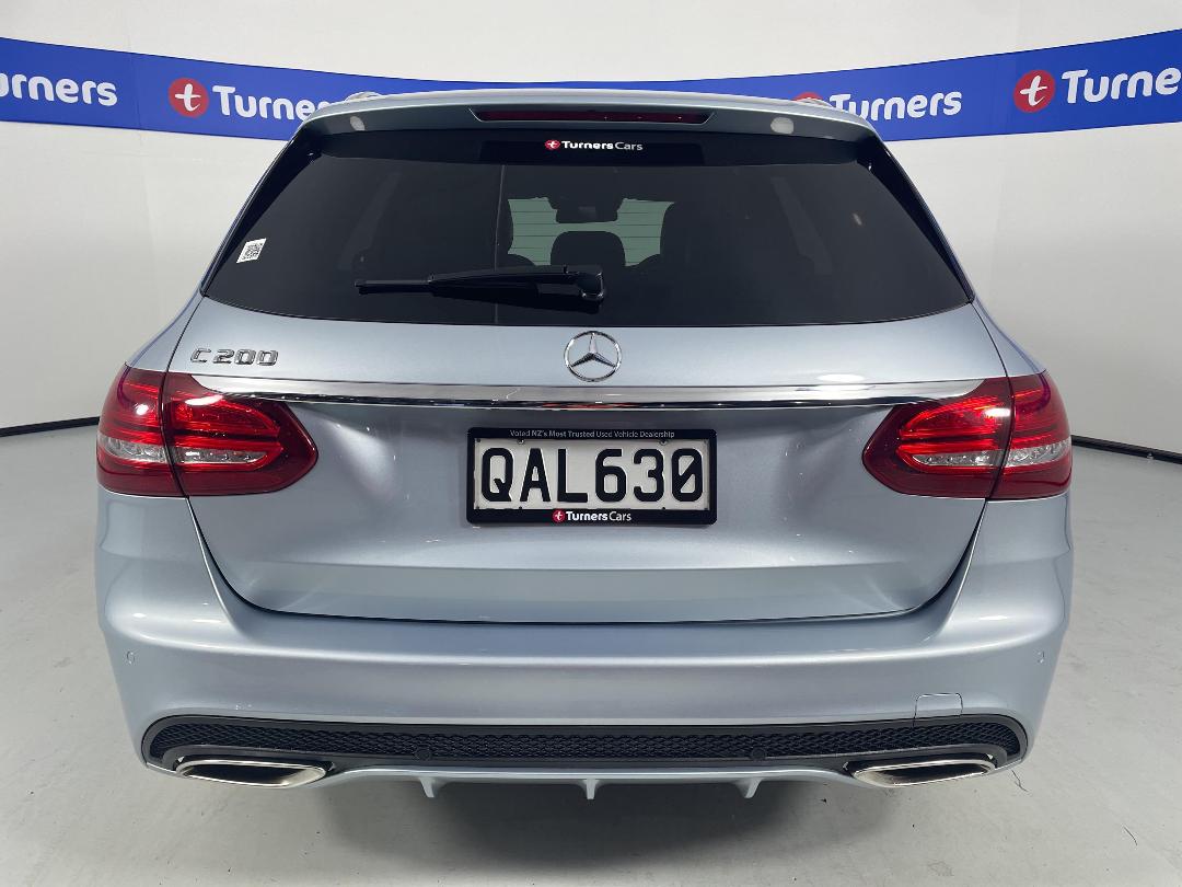 Photo '6' of Mercedes-Benz C200 Photo '6' of Mercedes-Benz C200