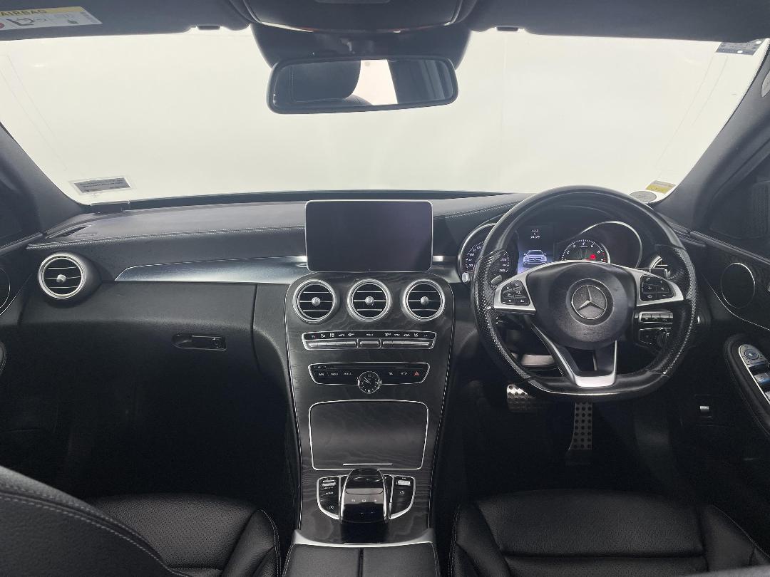 Photo '17' of Mercedes-Benz C200 Photo '17' of Mercedes-Benz C200