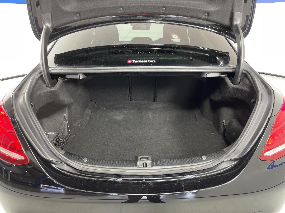 Photo '14' of Mercedes-Benz C250 Photo '14' of Mercedes-Benz C250