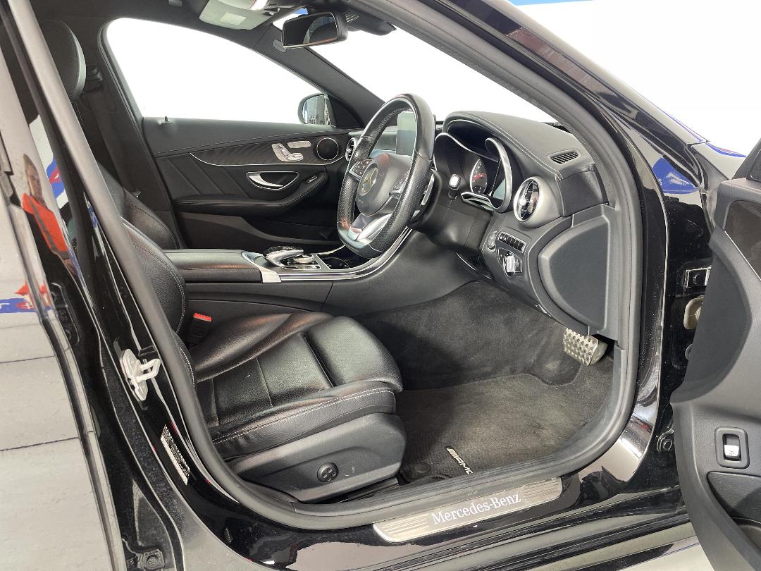 Photo '16' of Mercedes-Benz C250 Photo '16' of Mercedes-Benz C250