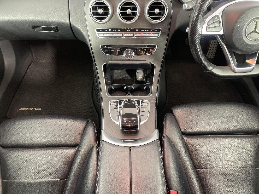 Photo '18' of Mercedes-Benz C250 Photo '18' of Mercedes-Benz C250