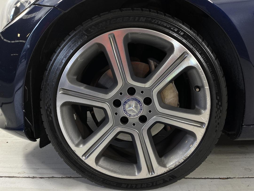 Photo '10' of Mercedes-Benz C250