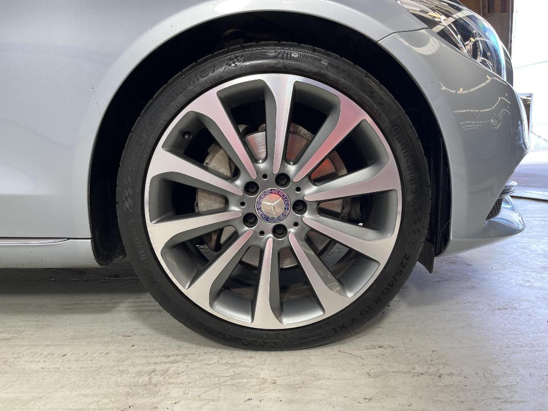 Photo '9' of Mercedes-Benz C250